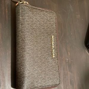Michael Kors zip around brown wallet